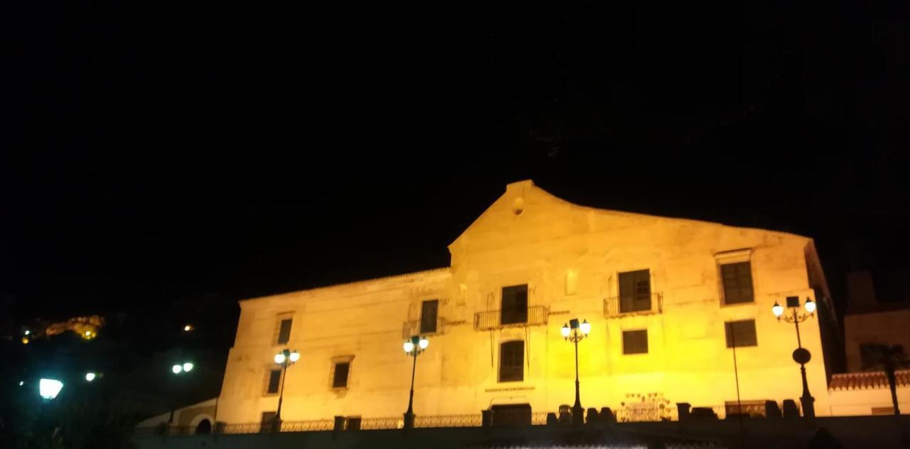 דירות Casita Ana En El Centro De פריחיליאנה חדר תמונה